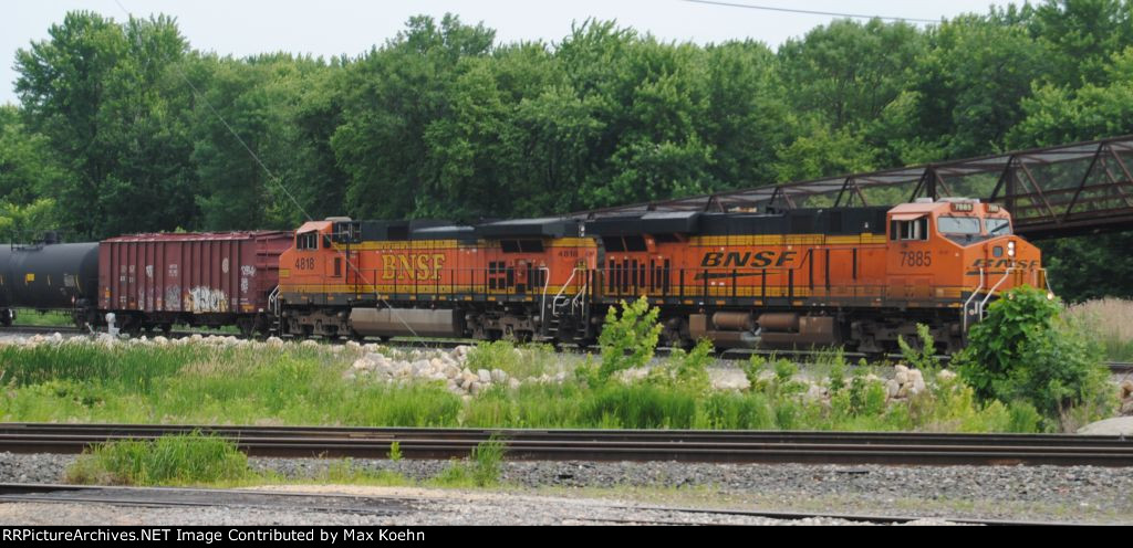 BNSF 7885